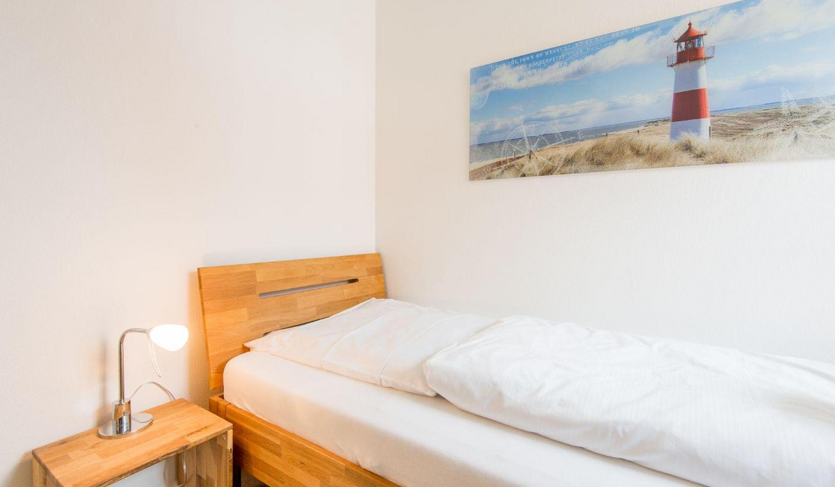 Haus Wenningstedter Weg 12, Haushälfte B