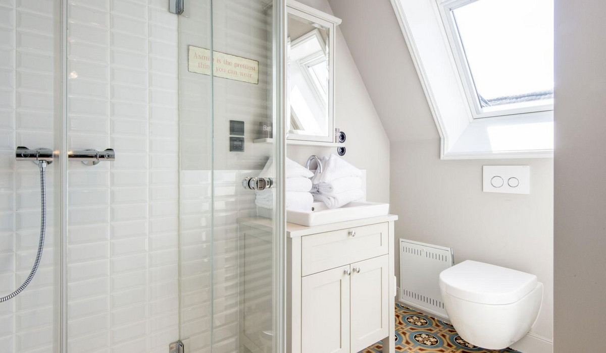 Villa Maybach, Whg. 7 Blauer Salon