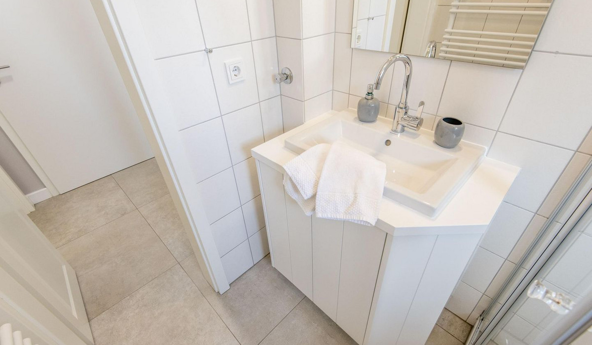 - Whg. 1 "Friedrichshain"