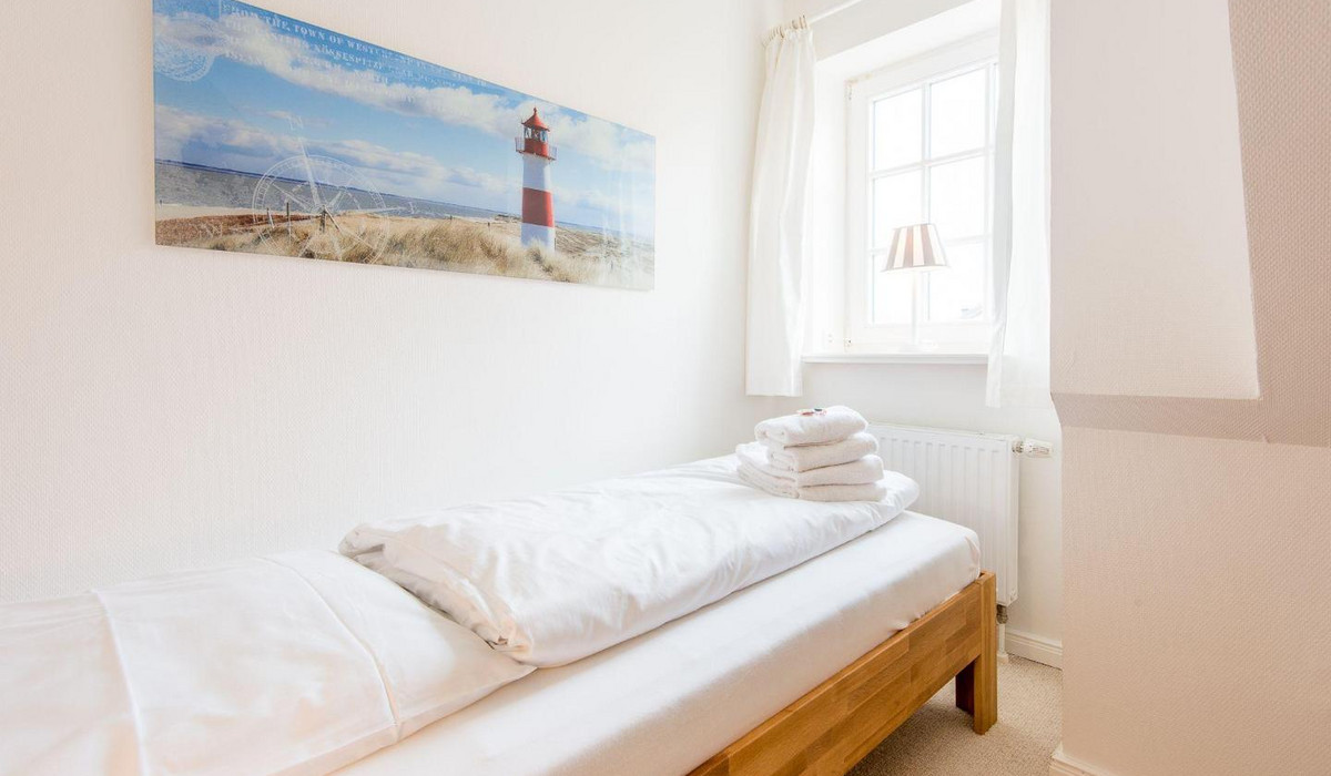 Haus Wenningstedter Weg 12, Haushälfte B