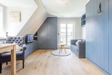 Villa Maybach, Whg. 7 Blauer Salon